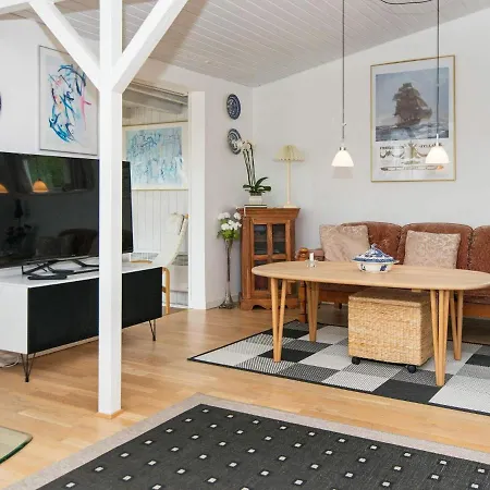 Holiday Lii Ebeltoft